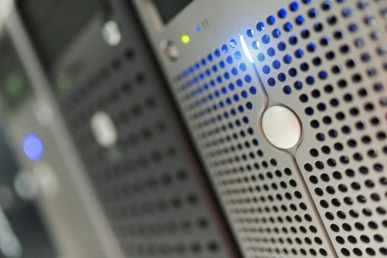 Firmware-Update vor oder nach Anbieterwechsel: Was weniger Risiko hat
