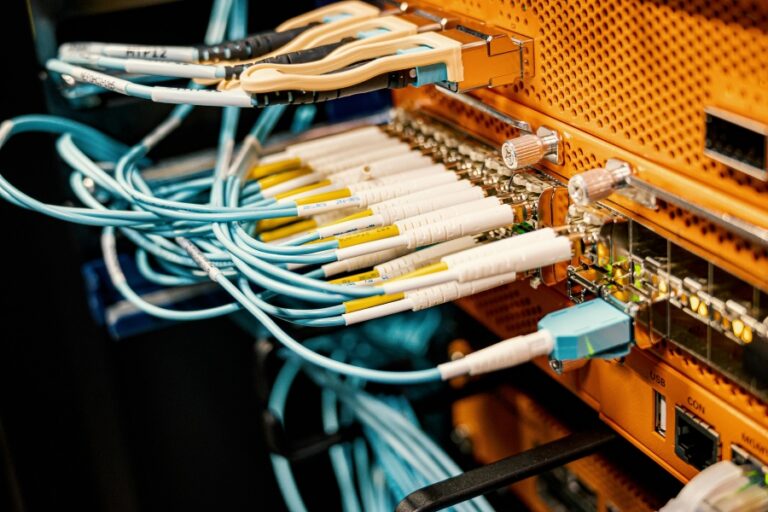 Statische Route gesetzt, aber Zielnetz bleibt unerreichbar: Gateway und Subnetz prüfen